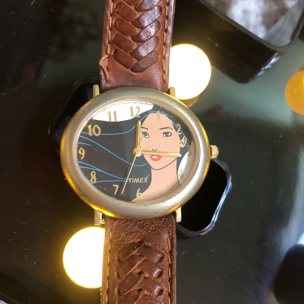 Pocahontas Watch/Timex/good conditions/vintage/